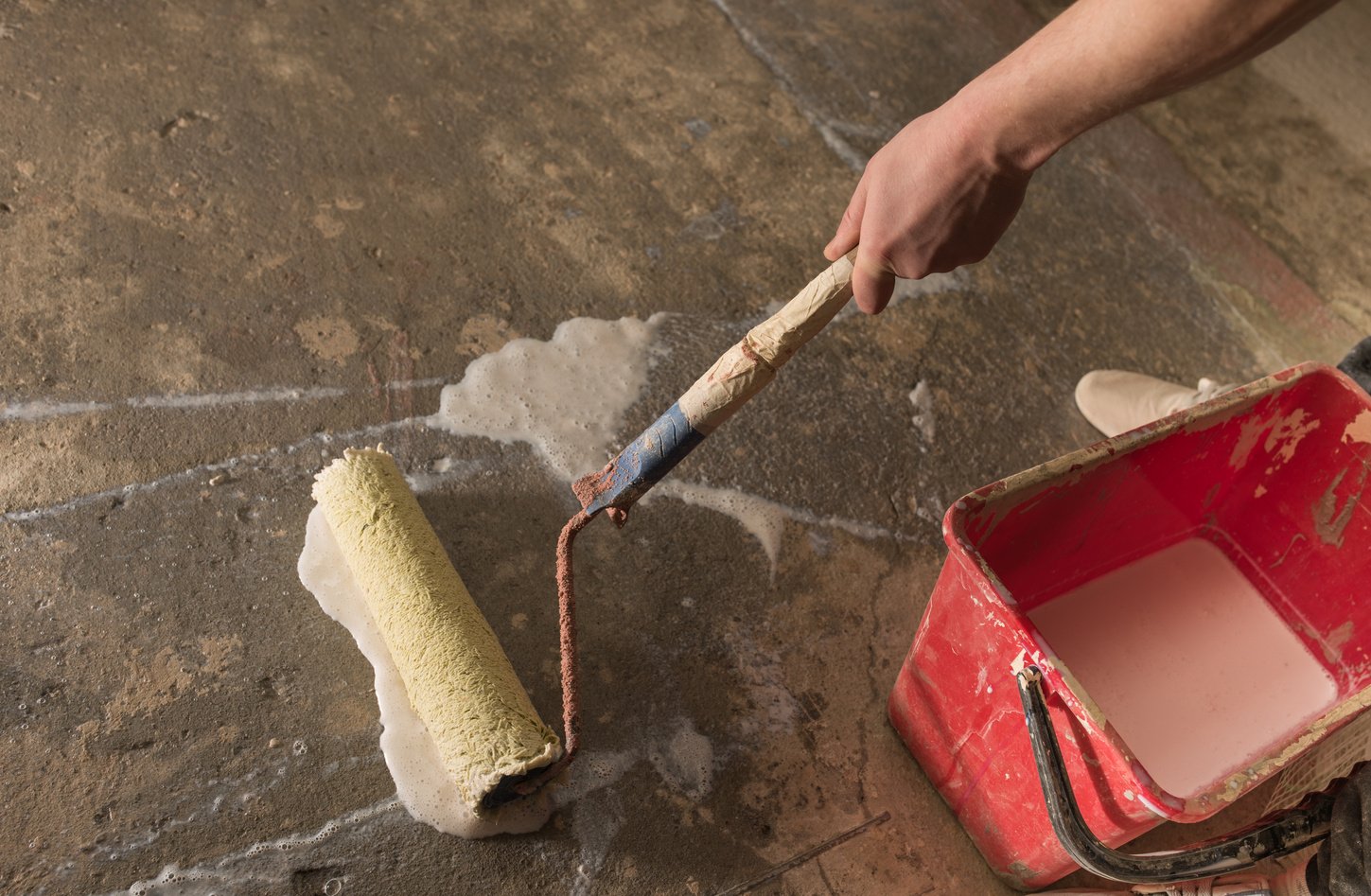 primer concrete floor for waterproofing